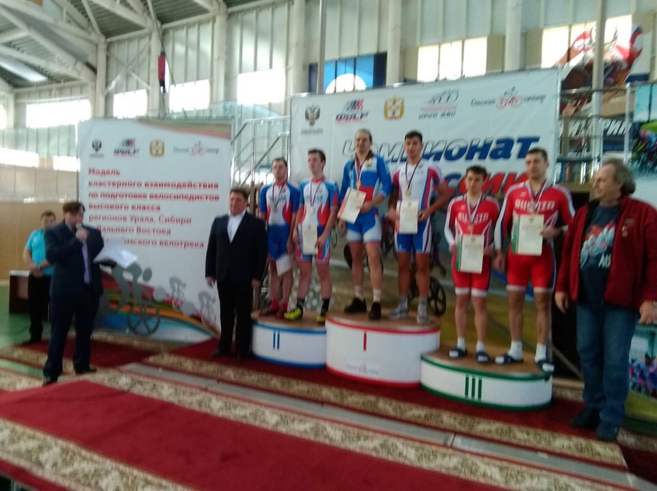 Забайкальцы Евгений Казанов и Виталий Клёнов стали чемпионами России по велоспорту на треке