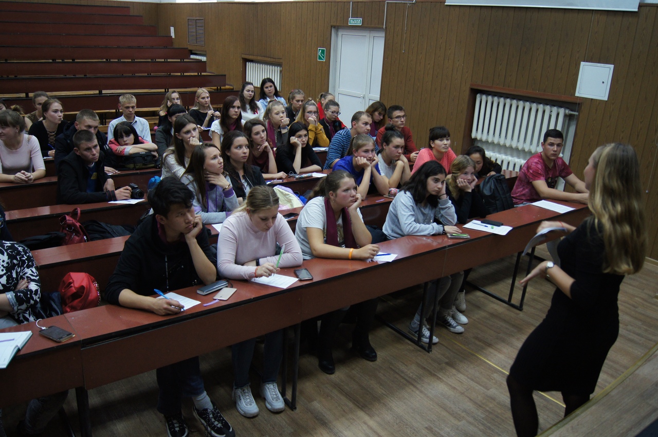 Начало нового учебного года в школе волонтера-профориентатора